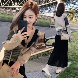 2018秋冬新款女装韩版气质秋季小香风毛衣裙子两件套装时尚潮