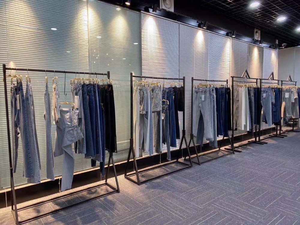 广州市畅豪纺织服装有限公司